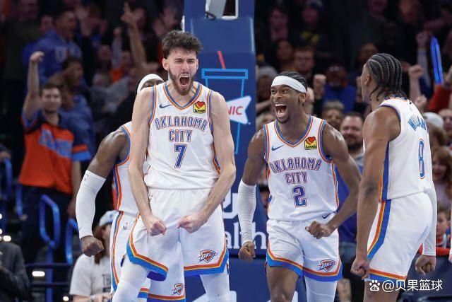 包含今晨国王杯焦点战；武汉三镇调整名单；质疑声仍在；心理建设被强调的词条