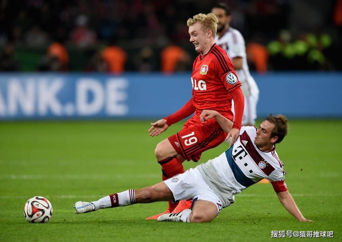 包含清晨那不勒斯备战德国杯，豪取连胜细节曝光，更衣室稳定，赛季目标并未改变的词条