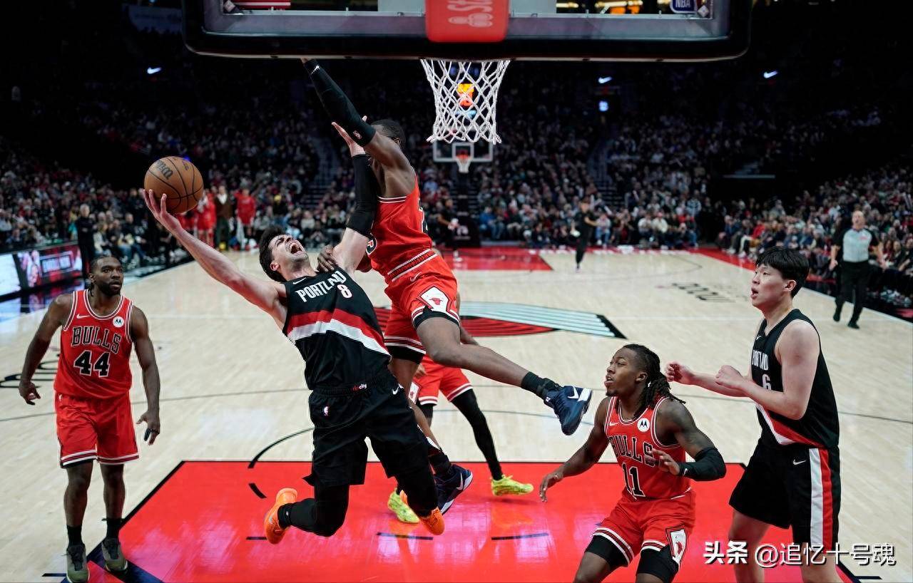 纽约尼克斯训练开放日，今晚绝杀压哨引欢呼，全明星赛在即，资深球员宣示担当的简单介绍